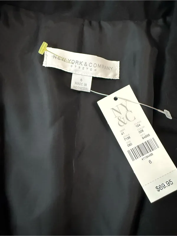 NWT Women’s Size 6 New York & Company Black Stretch Blazer - Image 2