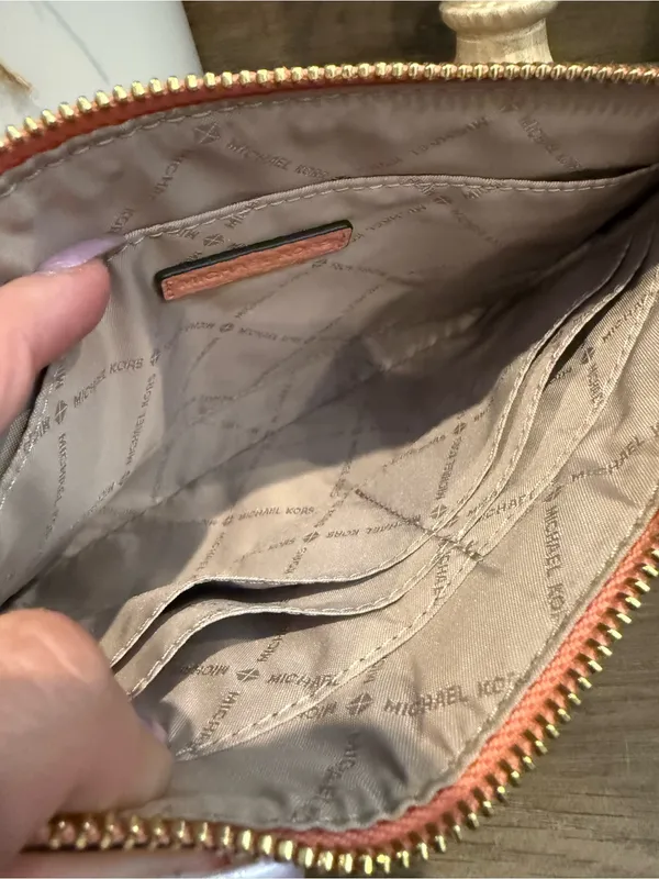 MICHAEL KORS Peach Leather Wristlet Clutch - Image 7