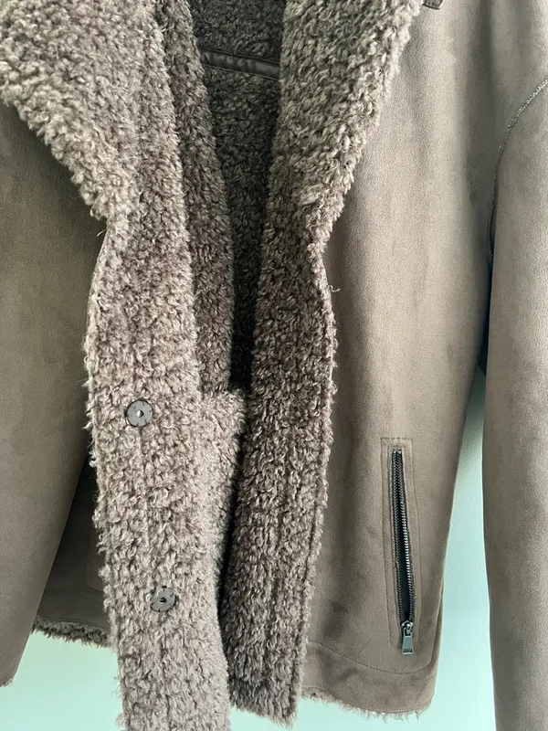 REVERSIBLE PILCRO Brown Sherpa Coat - Women's Cozy Teddy Jacket - Image 10