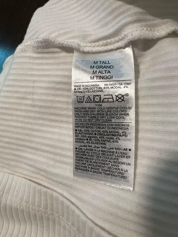 Old Navy White ribbed one sleeve knit top - Image 3
