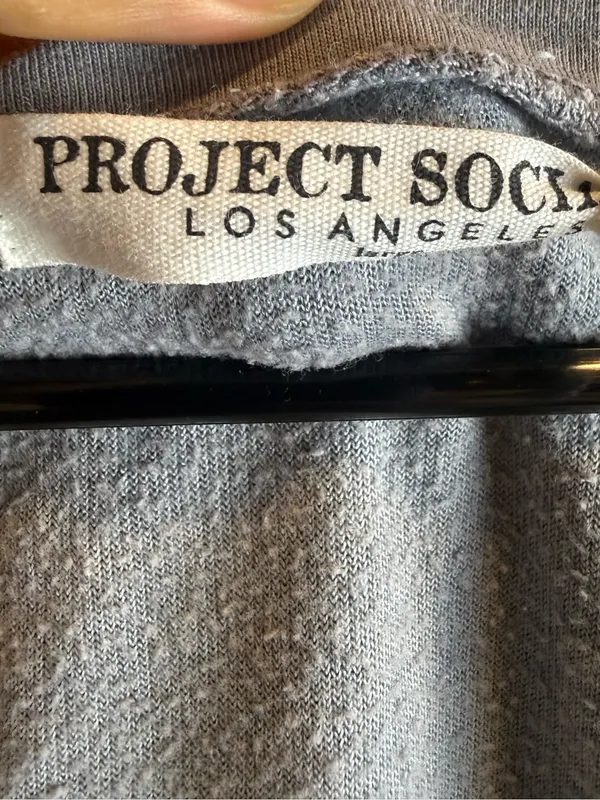 Project Social T Light Gray V-Neck Short Sleeve Tee Linen & Cotton Blend Size L‎ - Image 4