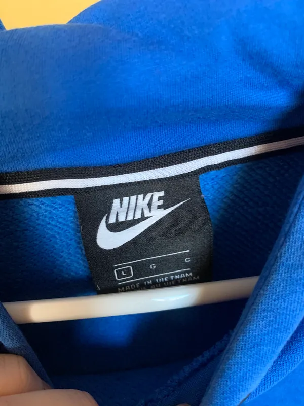 Nike Cropped Sweatshirt - Image 3
