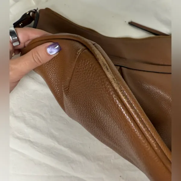 Clarks Pebbled Brown Faux Leather Large Crossbody Shoulder Purse - Image 4