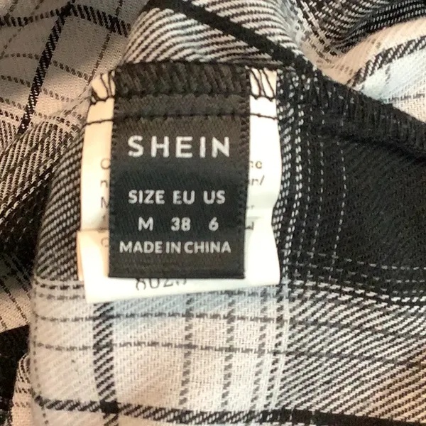 SHEIN Size Medium Plaid Shirt Preloved. - Image 6