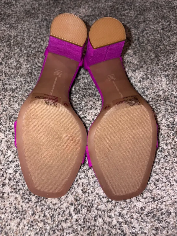 I.N.C. International Concepts Fuchsia Block Heels - Image 3