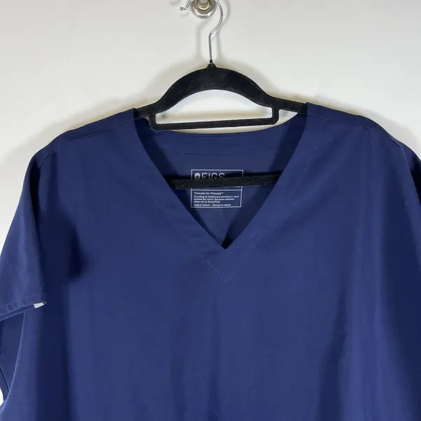 Figs Scrubs Casma Size XXL Dark Blue V Neck Short Sleeve Technical‎ Collection - Image 2