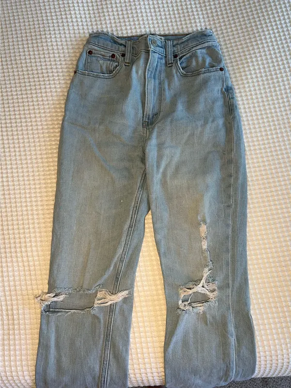 Abercrombie The Ankle Straight Ultra High-Rise - Image 3