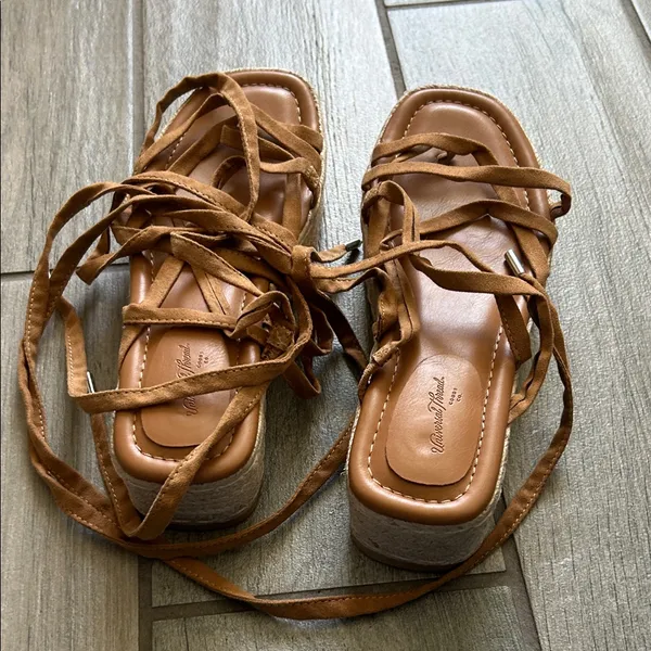 Universal Thread Tan Espadrille Sandals - Image 5