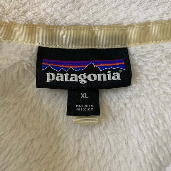Patagonia 3 button up pullover - Image 2
