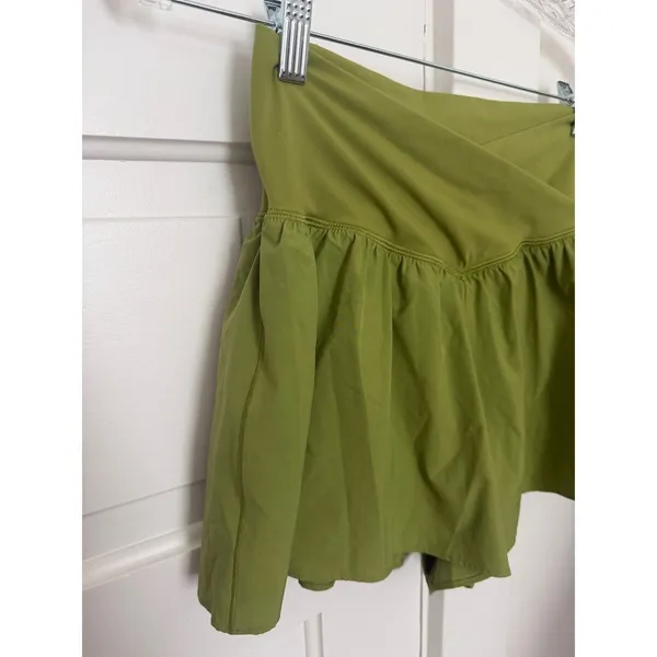 Aerie Offline Real Me Crossover Flowy Shorts Crew Green Active Skort Pocket M - Image 11