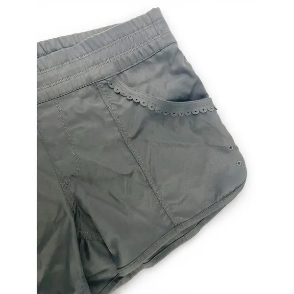 Lululemon 6 Hotty Hot Black Shorts Girly Scalloped Detail Running Activewear - Image 2