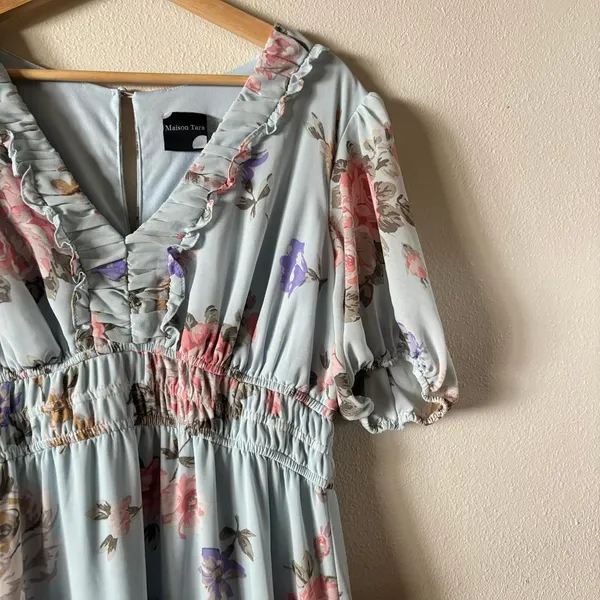 Maison Tara Romantic Floral Baby Blue Tiered Maxi Dress Large - Image 3