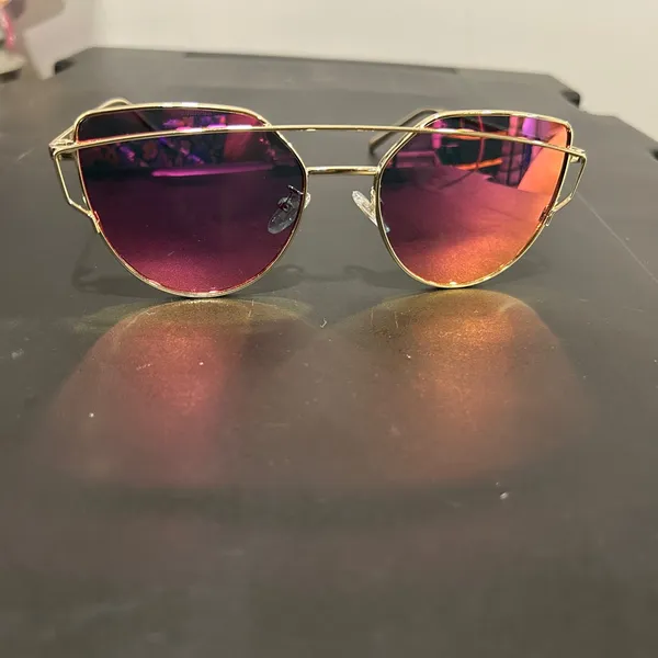 Pink and Gold Aviator Sunglasses with Metal Frames - Image 9