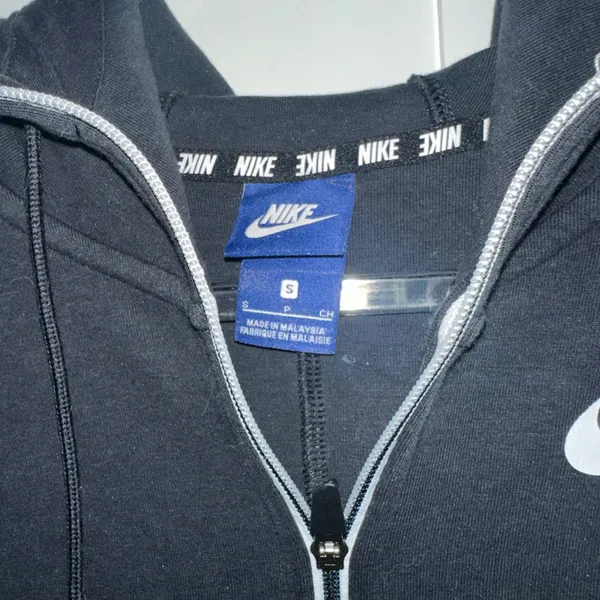 Nike Womens Black zip up - Image 3