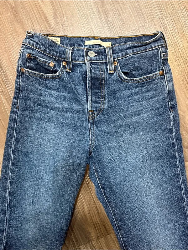 Levi’s Premium Wedgie Icon Fit Ankle Jeans 25 Salsa Step Big E $98 - Image 3