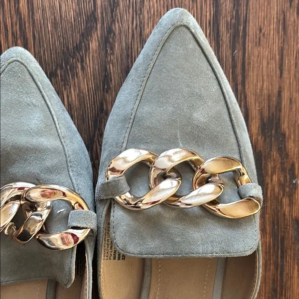 Steve Madden Women's Gray Mules with Gold Chain - Image 2