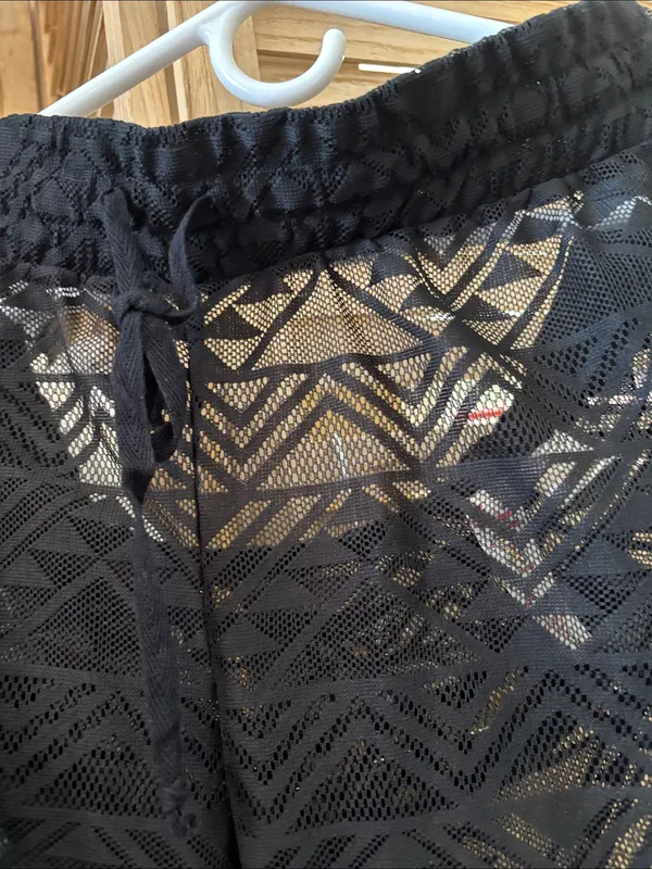 Ladies Black Sheer Patterned Beach Slacks Size XL - Image 2