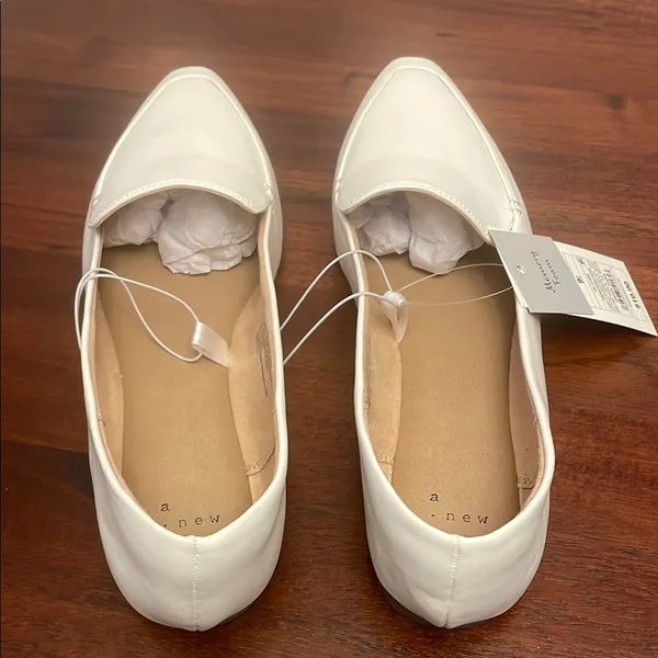 A new day shoe Cream Women's Slip On Memory Foam Loafers New Size 9.5 - Image 7
