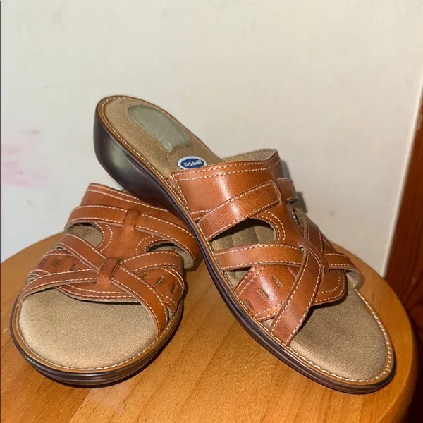 Dr. Scholl's women’s Brown Sandals - Image 2