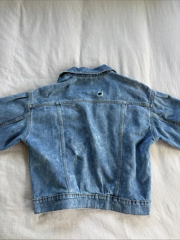 Old Navy Distressed Denim Jacket - Image 5