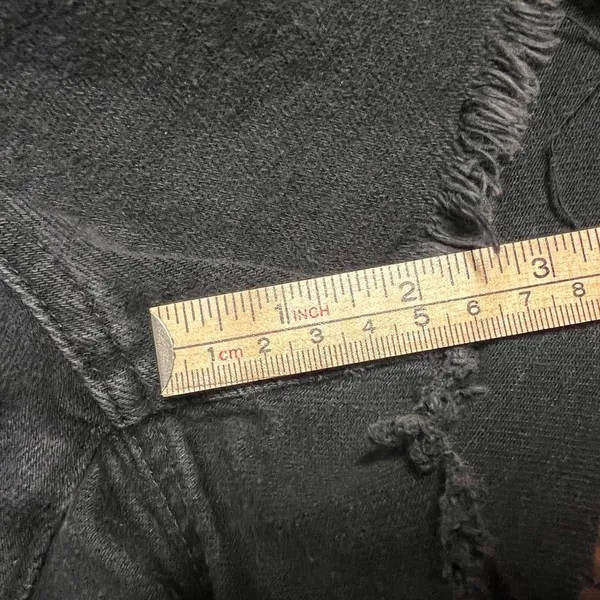 Aerie black denim distressed shorts size medium - Image 7