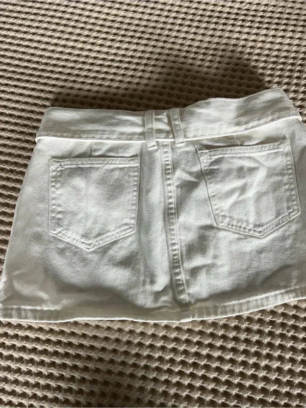 SHEIN White High-Rise Belted Denim Skort - Image 3