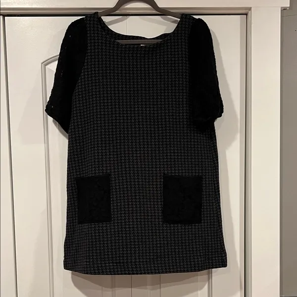 Anthropologie Black and‎ Gray Dress with Lace Accents medium - Image 3