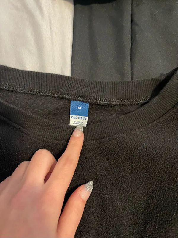 Black Old Navy Sweatshirt Crewneck - Image 2