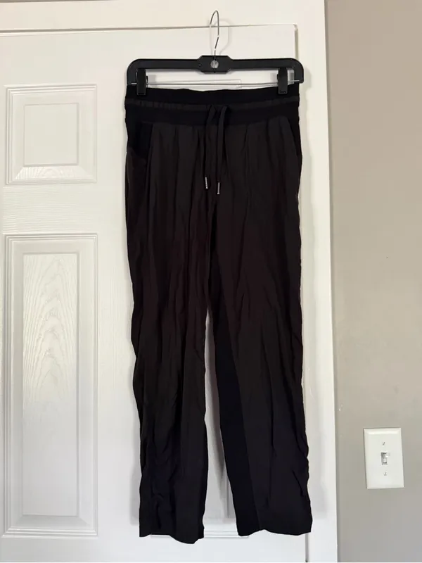 Lululemon Black Dance Joggers Elastic Waist - Image 3