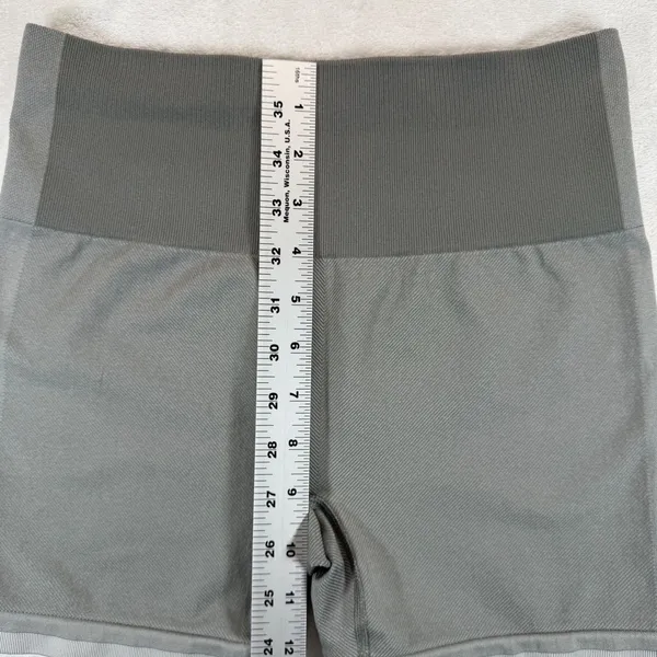 Outdoor Voices High‎ Rise Warmup Shorts Athletic Compression Gray Size M - Image 3