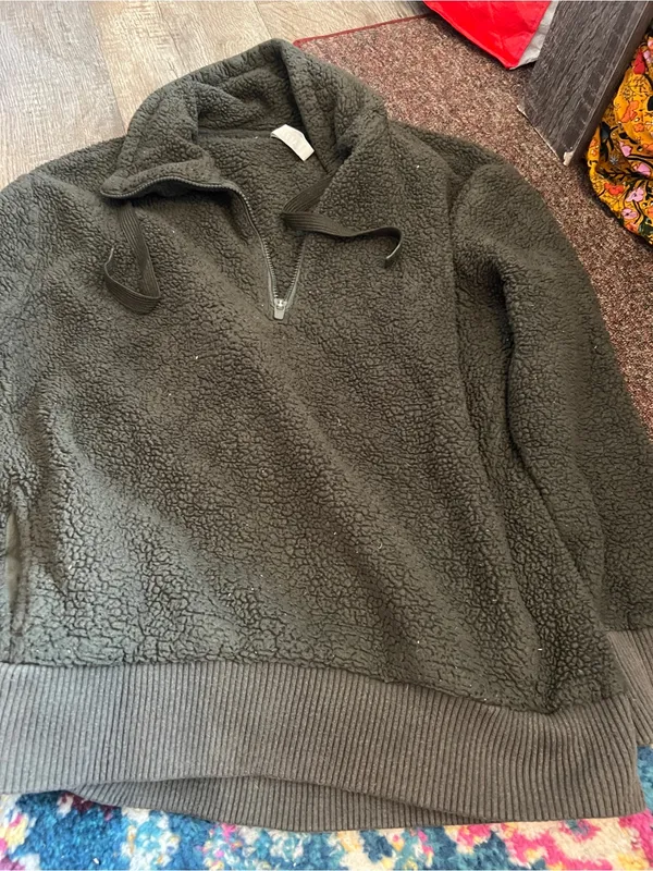 Athleta medium sweatshirt - Image 7