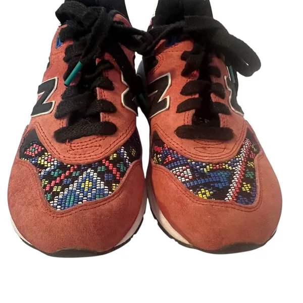New Balance 580 Elite Women's Size 7 Considered Chaos Aztec‎ Red School Preppy - Image 2