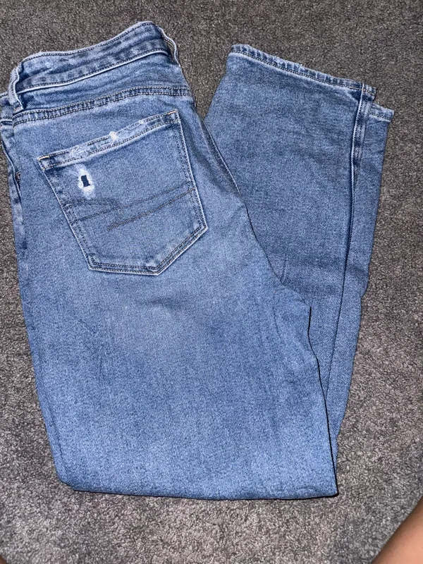 American Eagle Mom Straight Jeans 4Short - Image 2