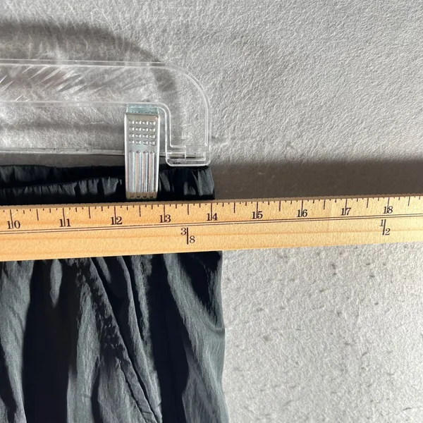 1041 | OFFLINE by Aerie Lightweight Nylon Cargo Jogger Pants Black Womens‎ XS - Image 7