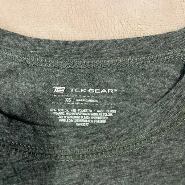 Tek-gear Women's Grey T-shirt - Image 2