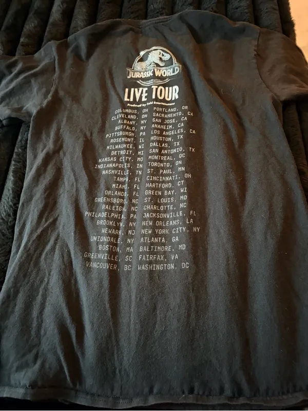 Live Tour Black Graphic Tee - Image 4