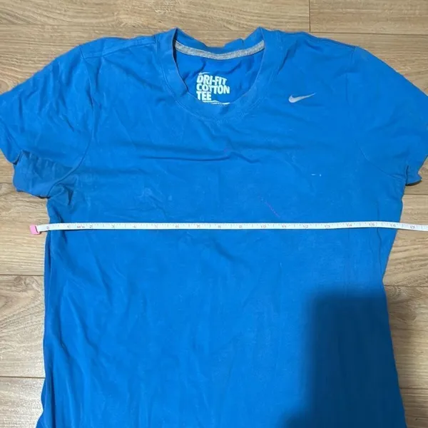 Women’s‎ Nike dri fit blue top size medium - Image 3