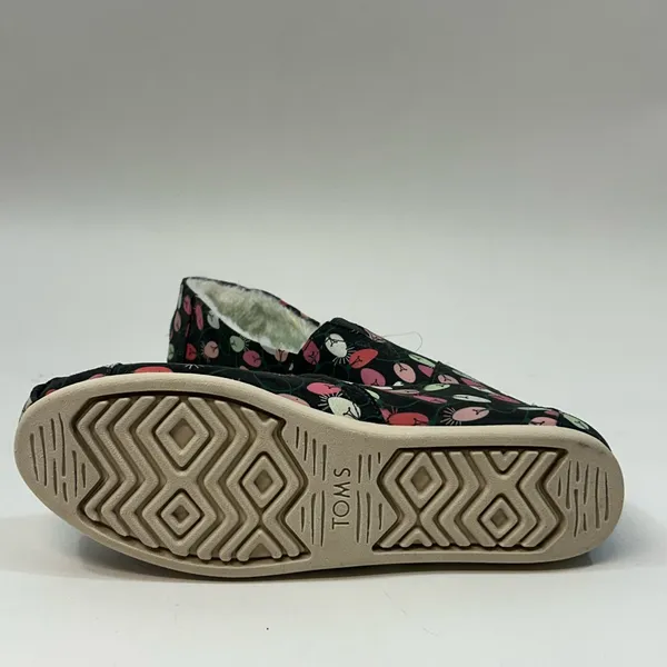 NWT Toms Black and Pink Christmas Loafers - Image 8
