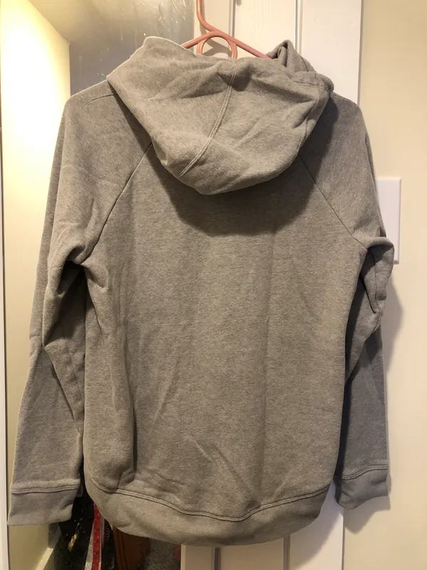 Under Armour Gray Sweatshirt - Image 3
