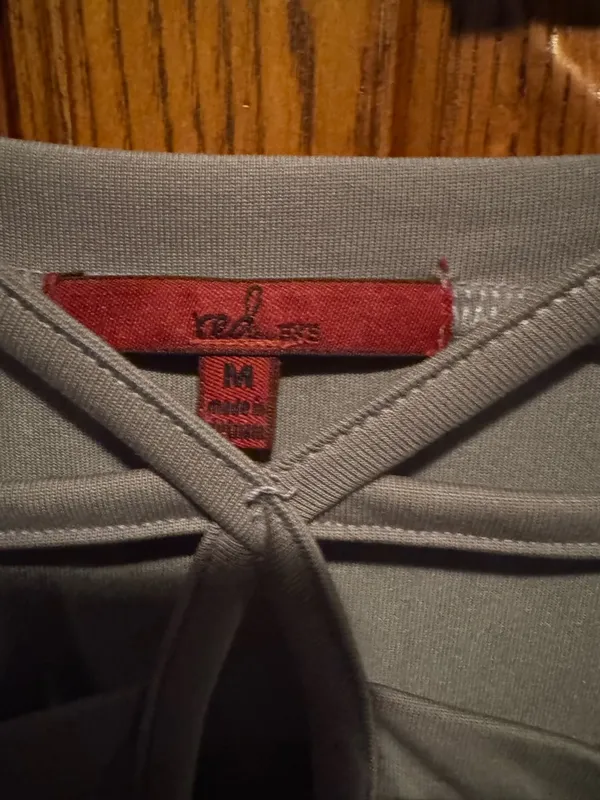 BKE Short Sleeve Top Women’s M NWOT Casual Boutique Style- Gray - Image 5