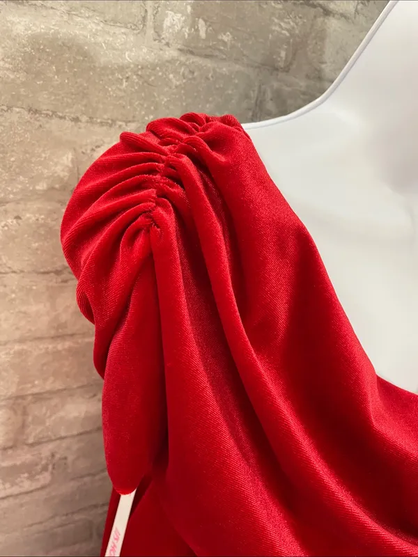 JJ's House Tazahara Red Off the Shoulder Strapless Velvet Maxi Dress - Image 3