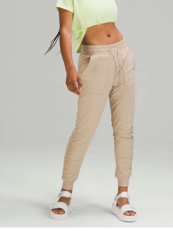 Lululemon Beyond the Studio 7/8 Joggers size 6 tan - Image 2