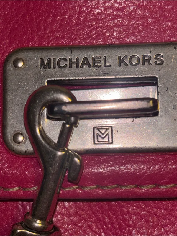 Michael Kors Fuchsia Pink Leather Shoulder Bag Silver Chain Handle And Lock - Image 9