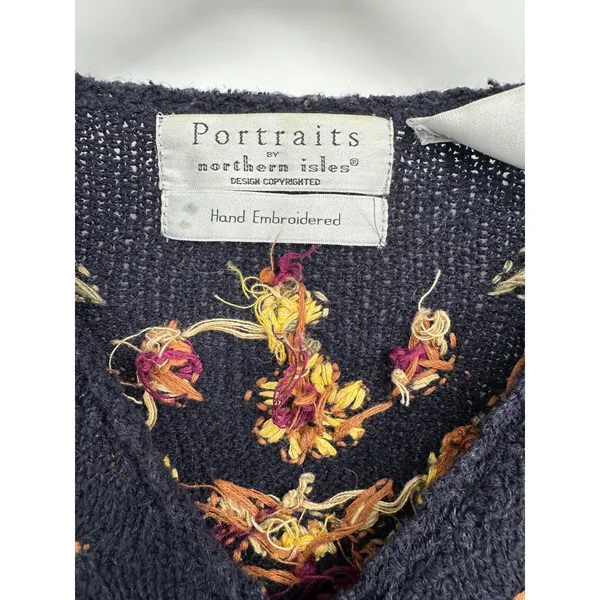 Vintage Northern Isles Cardigan Sweater Women L Navy Floral Hand Embroidered 90s - Image 4