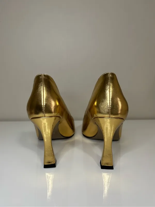 Ambelight Gold Pointed Toe Stiletto Heels Size 9.5 - Image 4