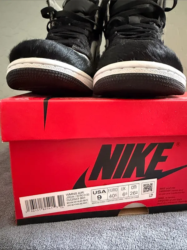 2022 Nike Air Jordan 1 Retro High OG Twist 2.0 Medium Grey W9 - M7.5 Real Fur - Image 4