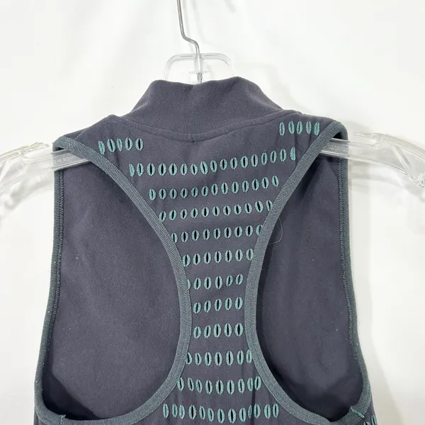 Fabletics Medium Crop Top Bra‎ Seamless Quarter Zip Gray Teal Racerback 1144 - Image 5