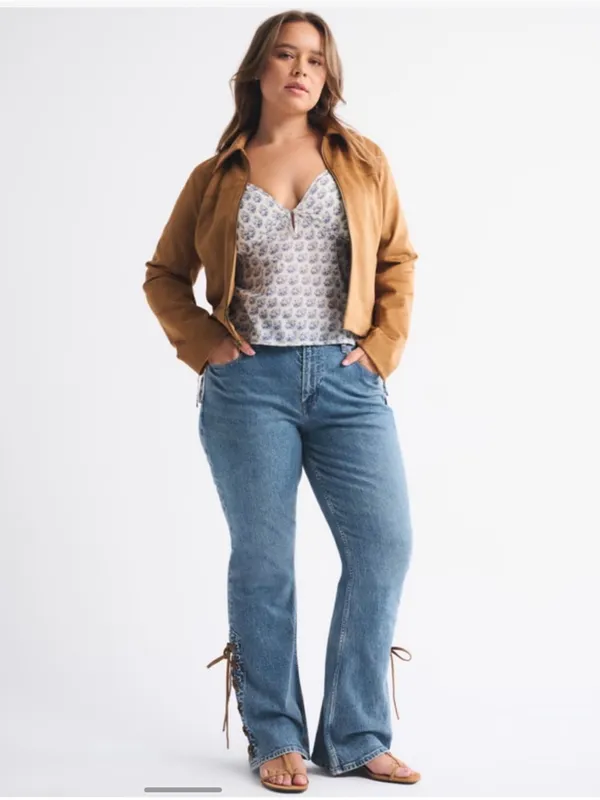Abercrombie Curve Love Mid Rise Bootcut Vegan Suede Lace Jean 31 Short - Image 5