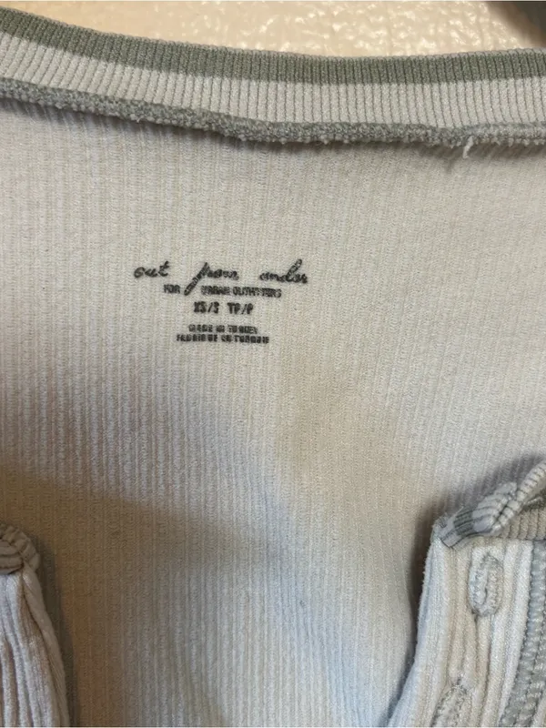 Urban Outfitters Go For Gold Seamless Top Shirt Crop Out From Under Gray‎ XS - Image 4