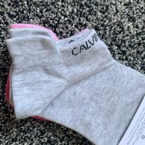 NWT Calvin Klein Leopard Back Tab no show socks - Image 10